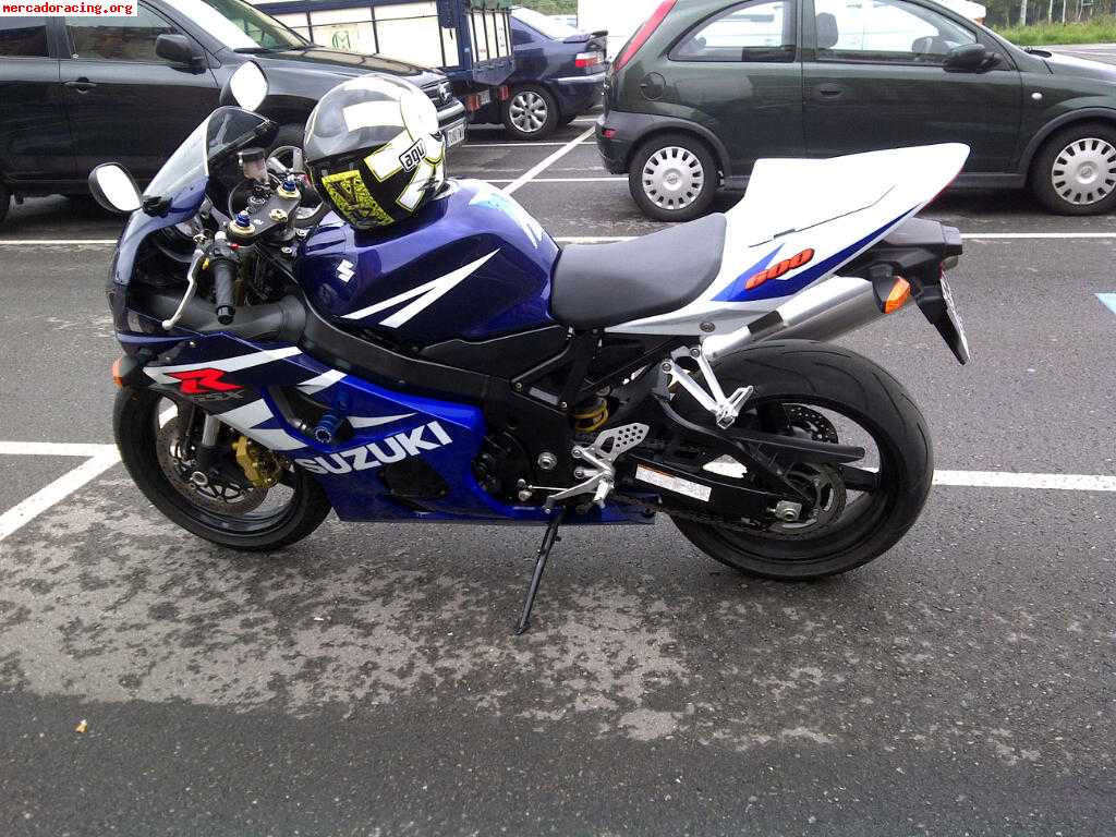 suzuki gsxr 600 del 2004