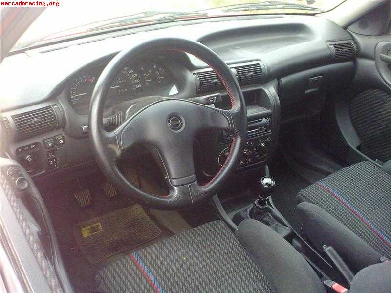 opel-astra-gsi-16v-anyo-93_6.jpg