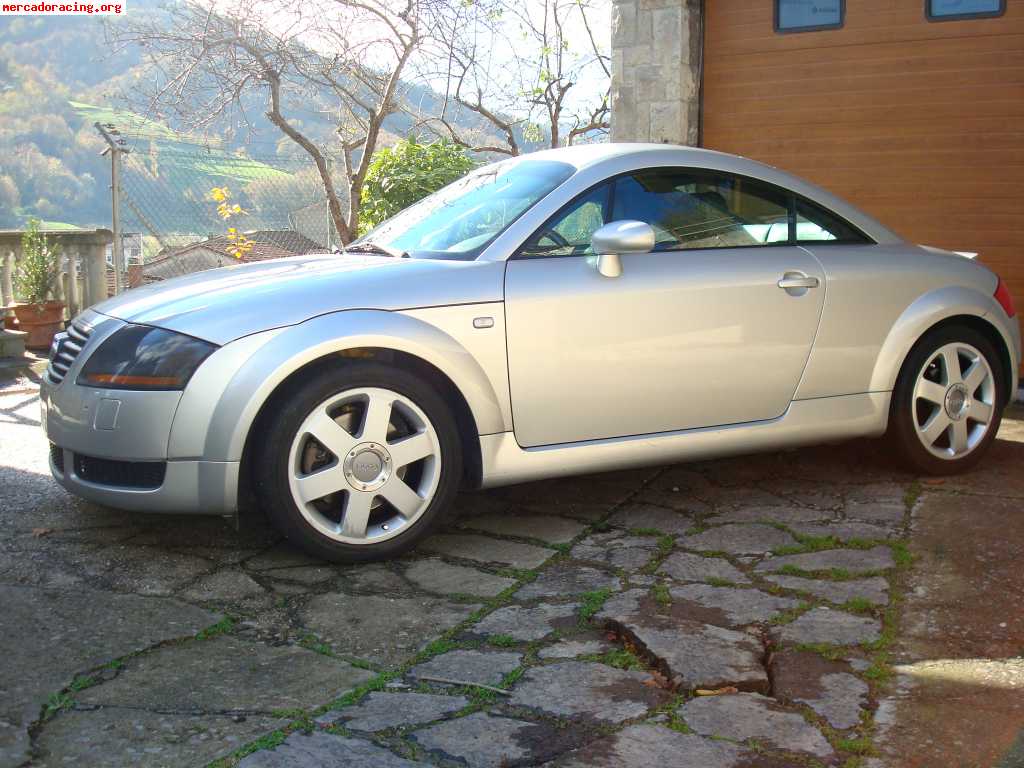 Audi TT 1.8T 225 cv quattro vendo o cambio