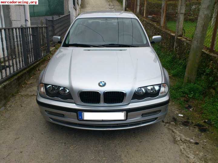 Vendo bmw 320d incidentata