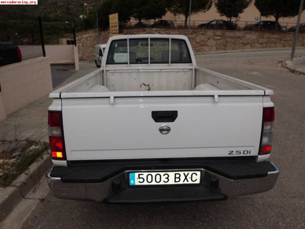 Se vende camioneta nissan #6