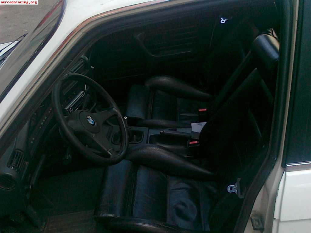 Vendo Bmw E30 325i M Tech 1