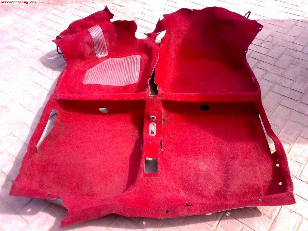 vendo tapiceria completa de cuero en color camel - Página 2 Moqueta-roja-fiat-uno-turbo
