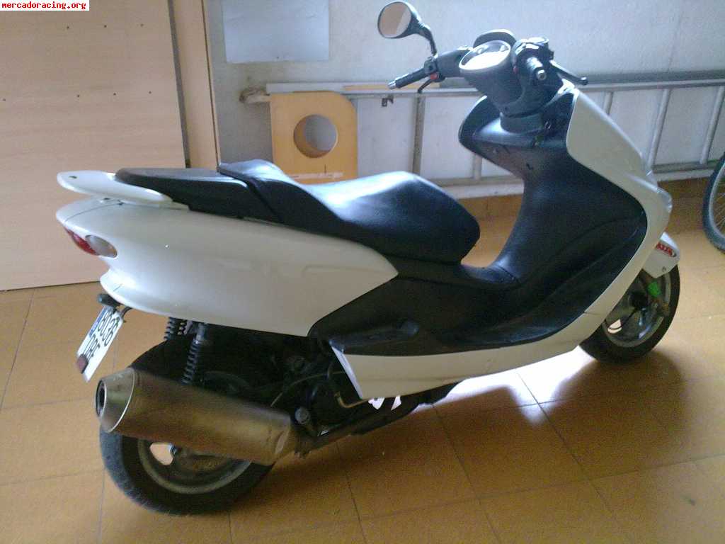 Coche yamaha