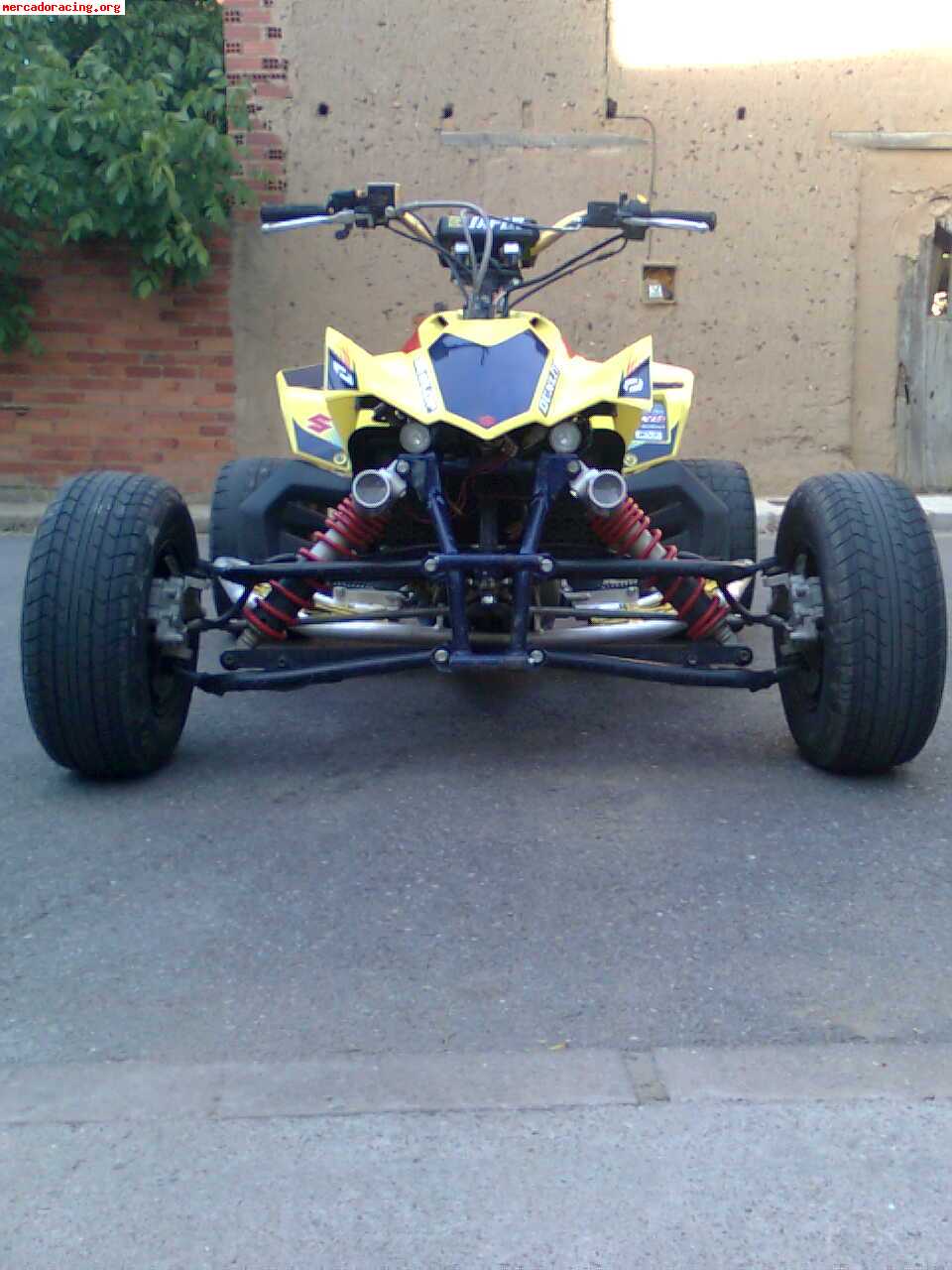 FOTO QUAD ASFALTO foto quad asfalto: