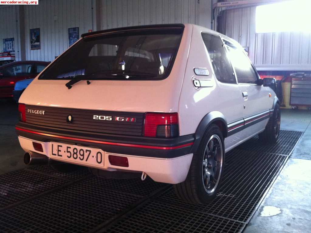 PEUGEOT 205 GTI