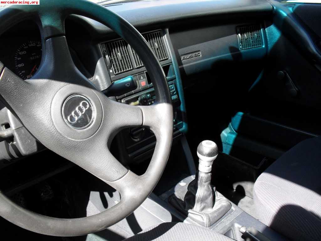 Audi 80 салон