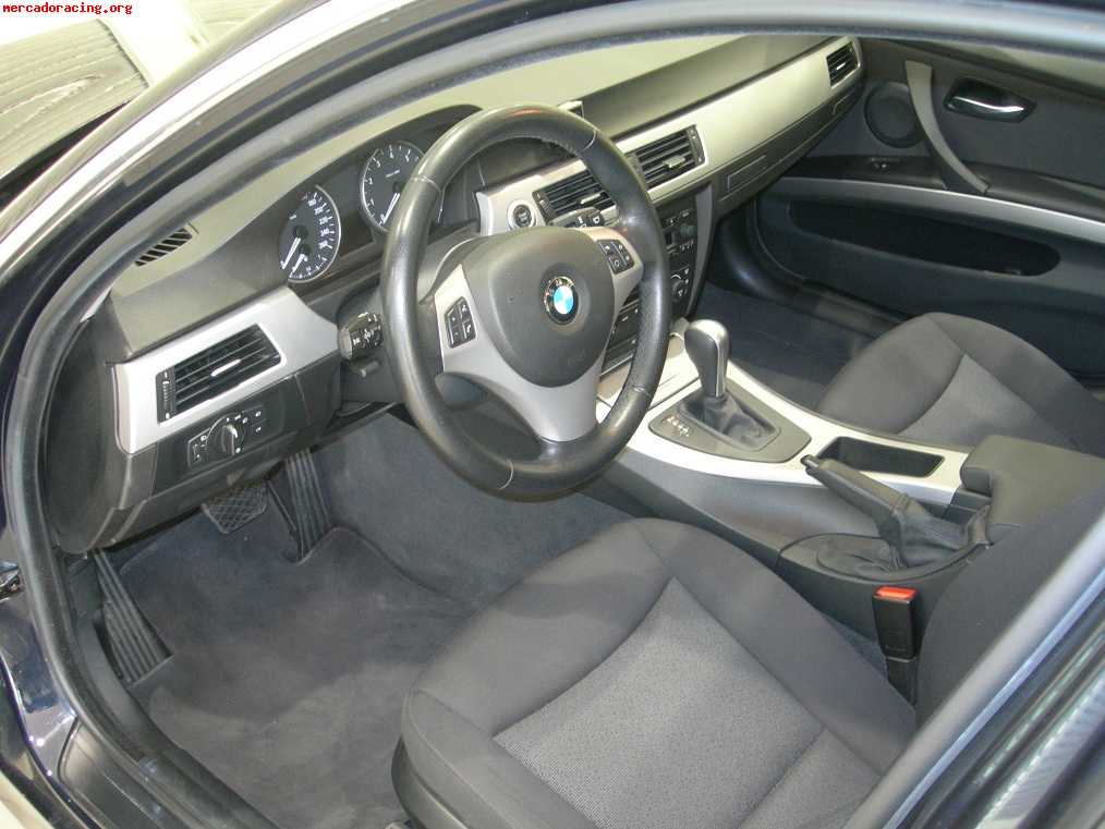 BMW 330i E90