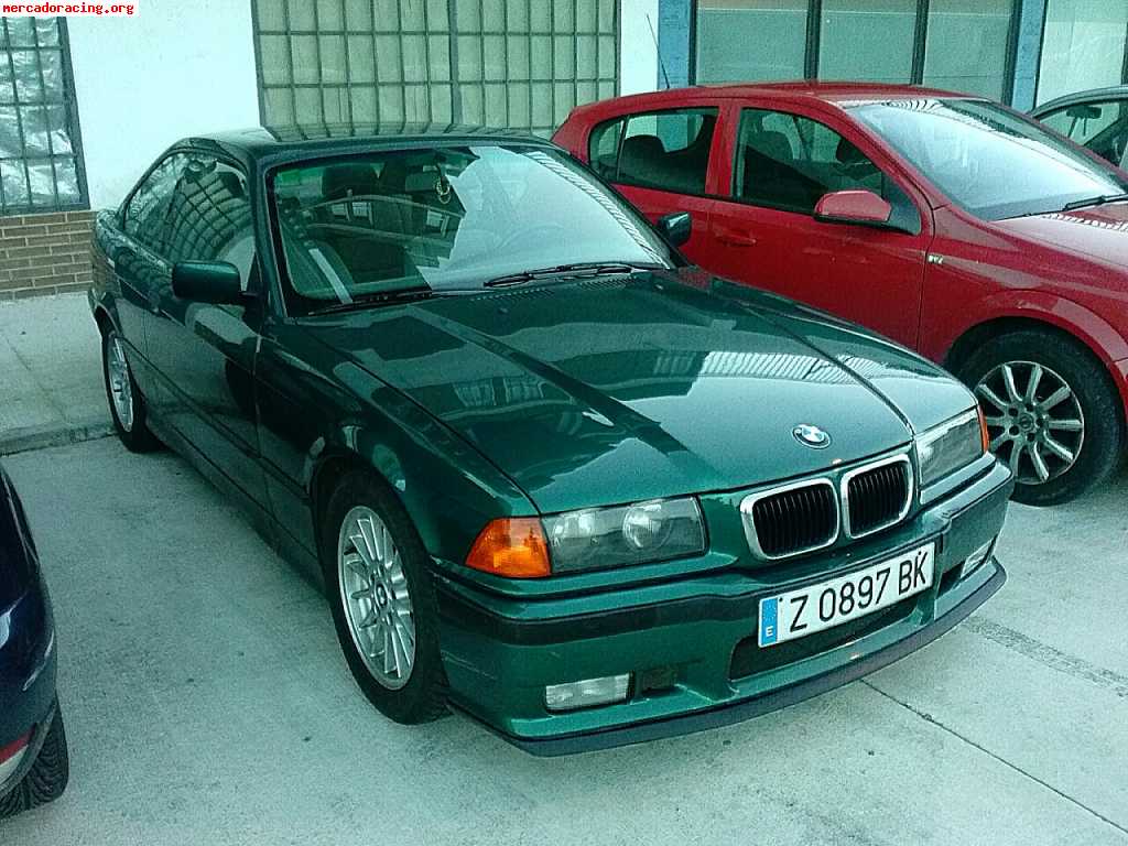 Se vende o Cambia Bmw 320i coupe e36