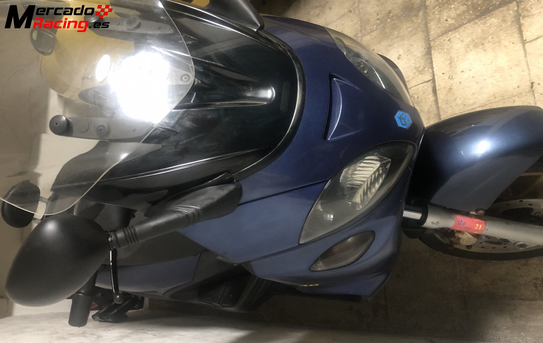 Vendo o cambio coche y moto por furgoneta o vehículo diesel