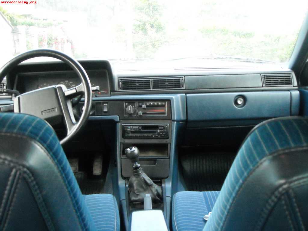Volvo 740 салон