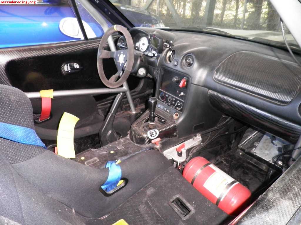 Mazda mx5 салон