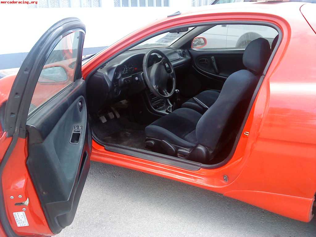 Mazda mx3 салон
