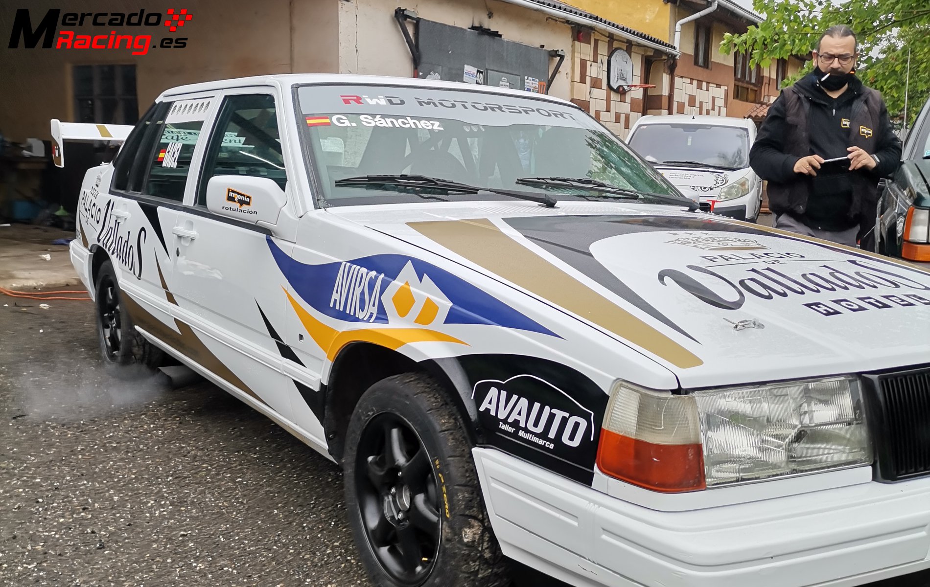 Игрушка volvo 940