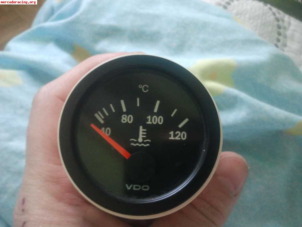 Часы vdo автомобильные
