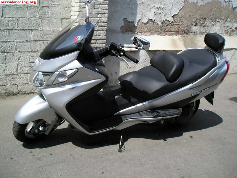 Suzuki burgman 250