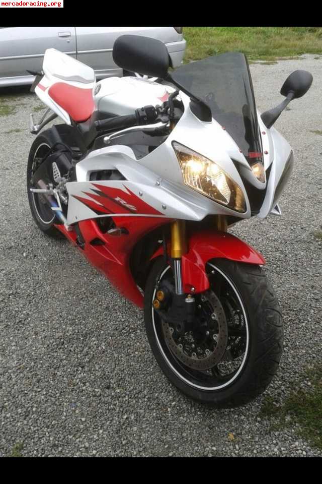 Фара yamaha r6 2006