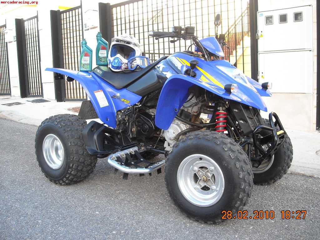 Vendo Quad Kymco KXR 250 Sport (Con regalos)