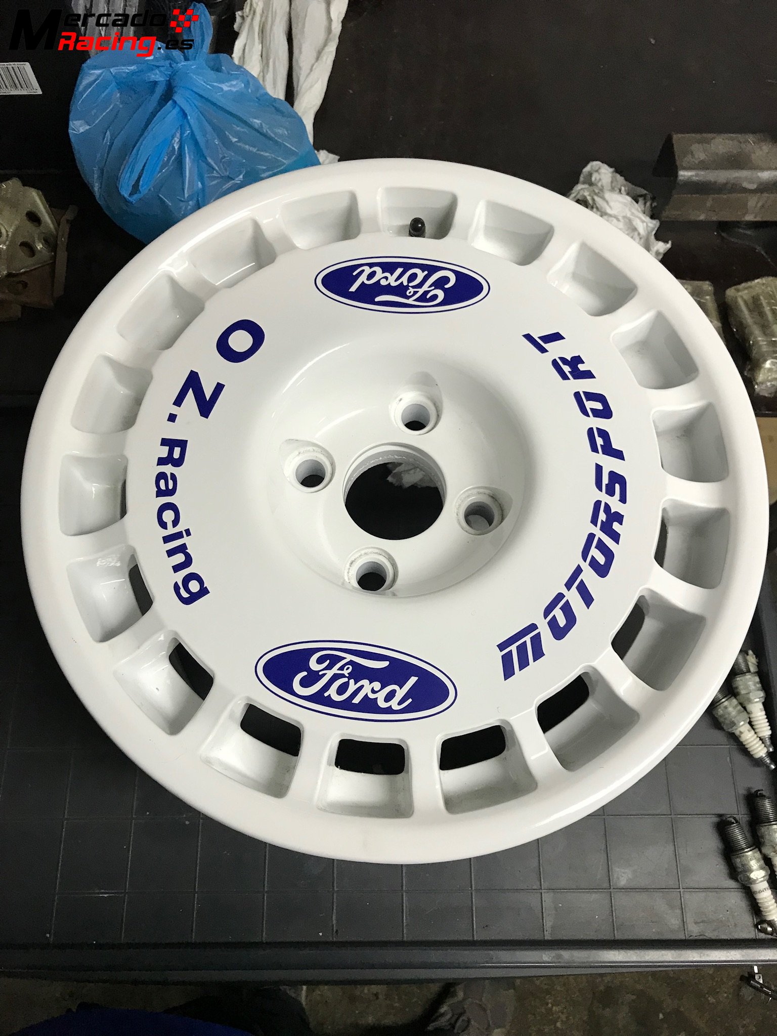 Vendo llantas Oz magnesio 15” originales Ford