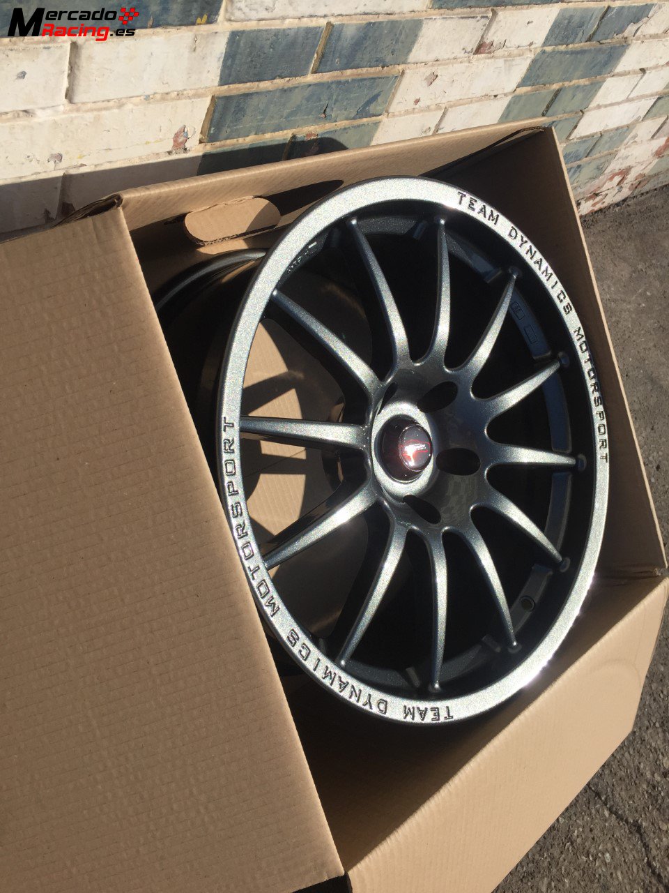 LLANTAS TEAM DYNAMICS MOTORSPORT 18¨